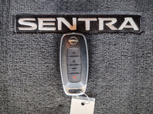 Used 2024 Nissan Sentra SV image 29