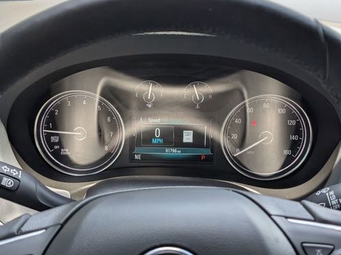 Used 2018 Buick Enclave Premium FWD image 11