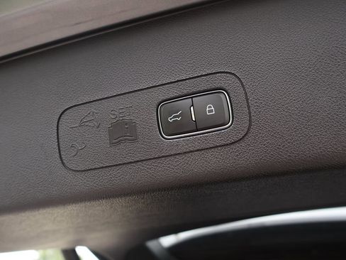 Used 2022 Lincoln Aviator Reserve w/ Equipment Group 201A AWD/4WD image 10