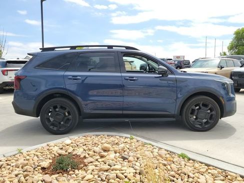 Certified 2025 Kia Sorento X-Line EX AWD/4WD image 6