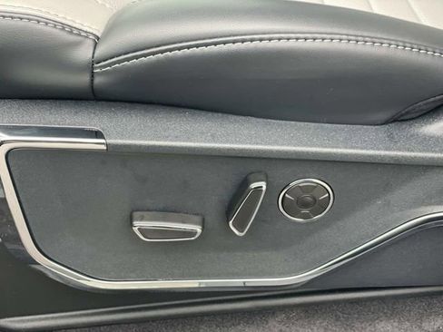 New 2025 Ford F150 Lightning Platinum AWD/4WD image 18