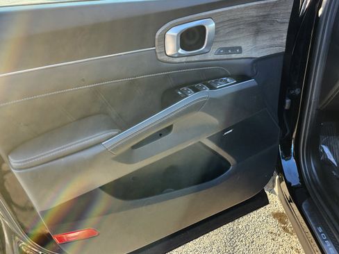 Used 2022 Kia Sorento SX Prestige image 30