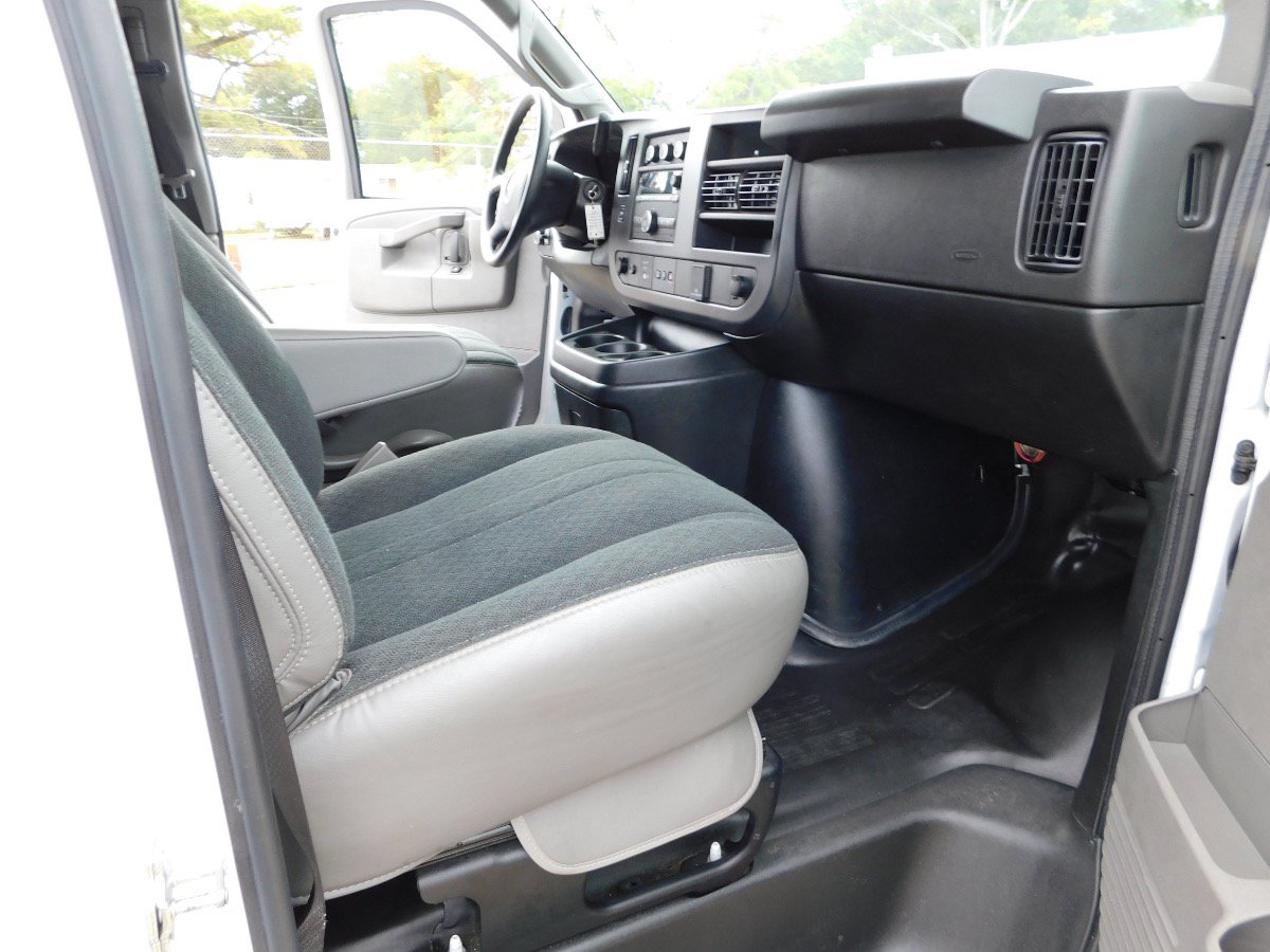 Used 2025 GMC Savana 2500 w/ Driver Convenience Package RWD image 21