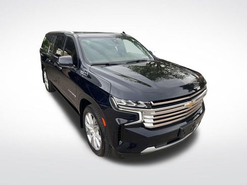 Used 2021 Chevrolet Suburban High Country AWD/4WD image 39