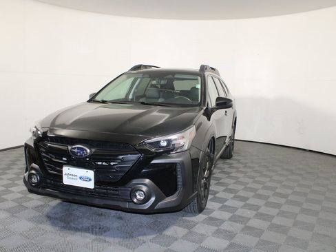 Used 2024 Subaru Outback Onyx Edition image 4