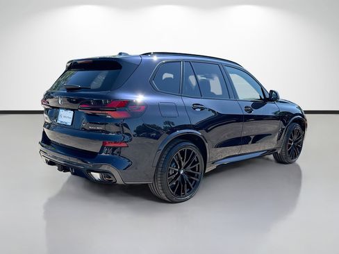 New 2026 BMW X5 xDrive40i w/ M Sport Package AWD/4WD image 3