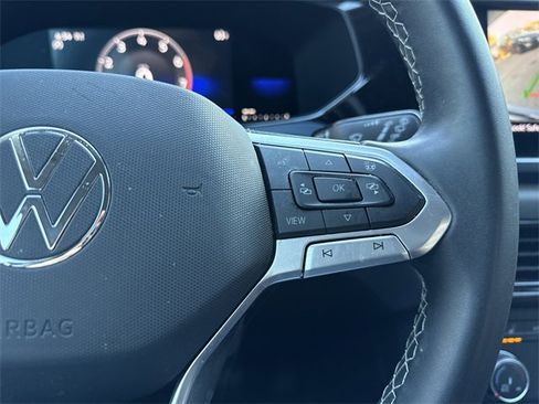 Used 2022 Volkswagen Taos SE image 24