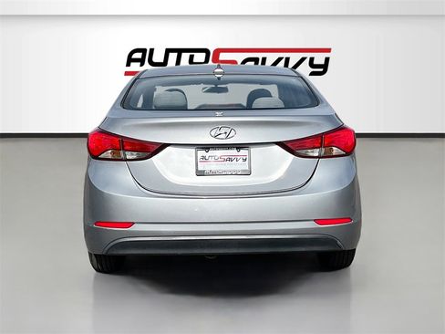 Used 2016 Hyundai Elantra SE image 6