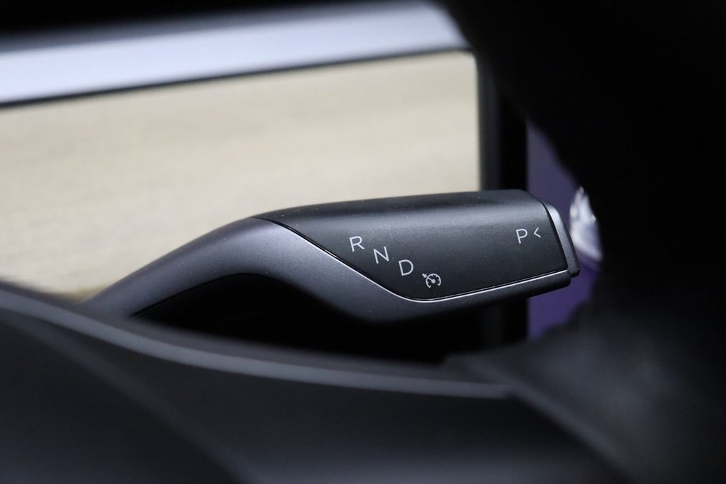 Used 2023 Tesla Model Y Long Range AWD/4WD image 47
