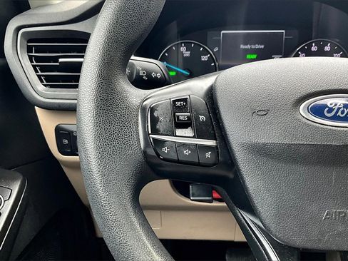 Used 2021 Ford Escape SE image 17