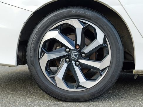 Used 2016 Honda Accord EX image 13