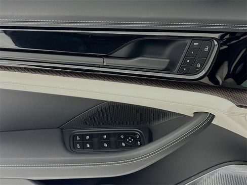 Certified 2025 Porsche Panamera GTS image 11