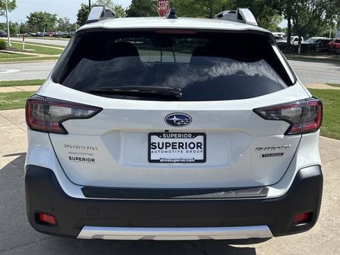Used 2024 Subaru Outback Touring AWD/4WD image 5