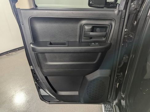 Used 2017 RAM 1500 Express w/ Express Value Package image 15