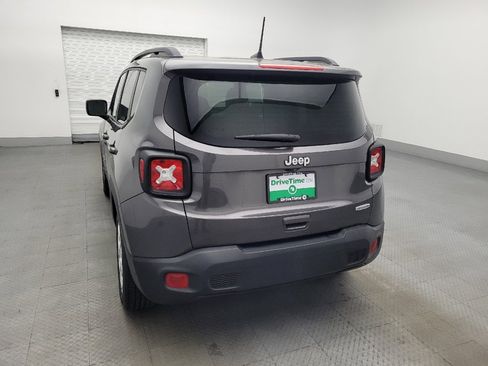 Used 2020 Jeep Renegade Latitude image 6
