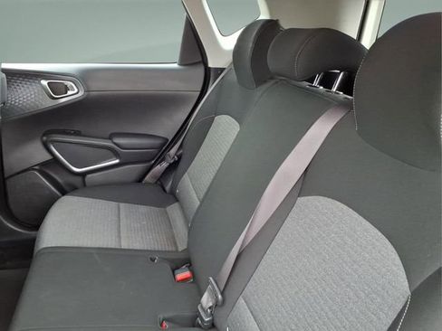 Used 2020 Kia Soul S FWD image 16