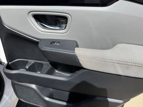 Used 2023 Honda Pilot LX image 41