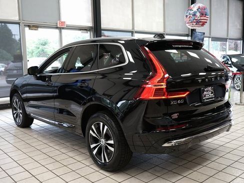 Used 2022 Volvo XC60 T8 Inscription Expression image 5