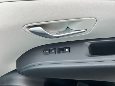 New 2026 Hyundai Tucson SE image 18