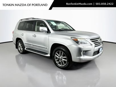 Used 2013 Lexus LX 570 4WD w/ Luxury Pkg