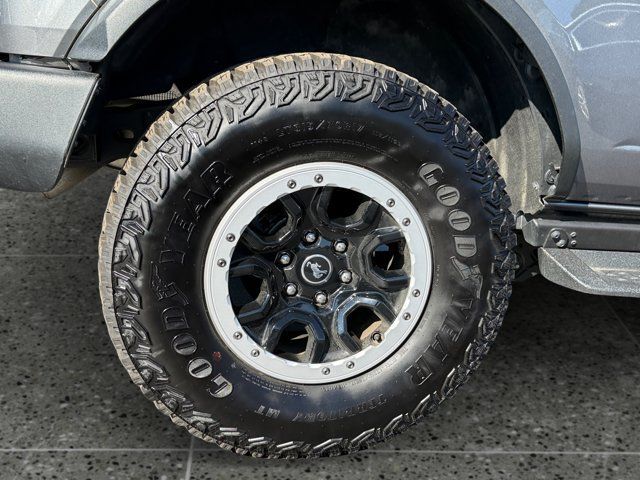 Used 2024 Ford Bronco Outer Banks w/ Sasquatch Package AWD/4WD image 9