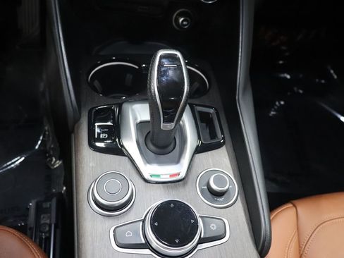 Used 2021 Alfa Romeo Giulia Ti w/ Active Assist 2 Package TI image 28