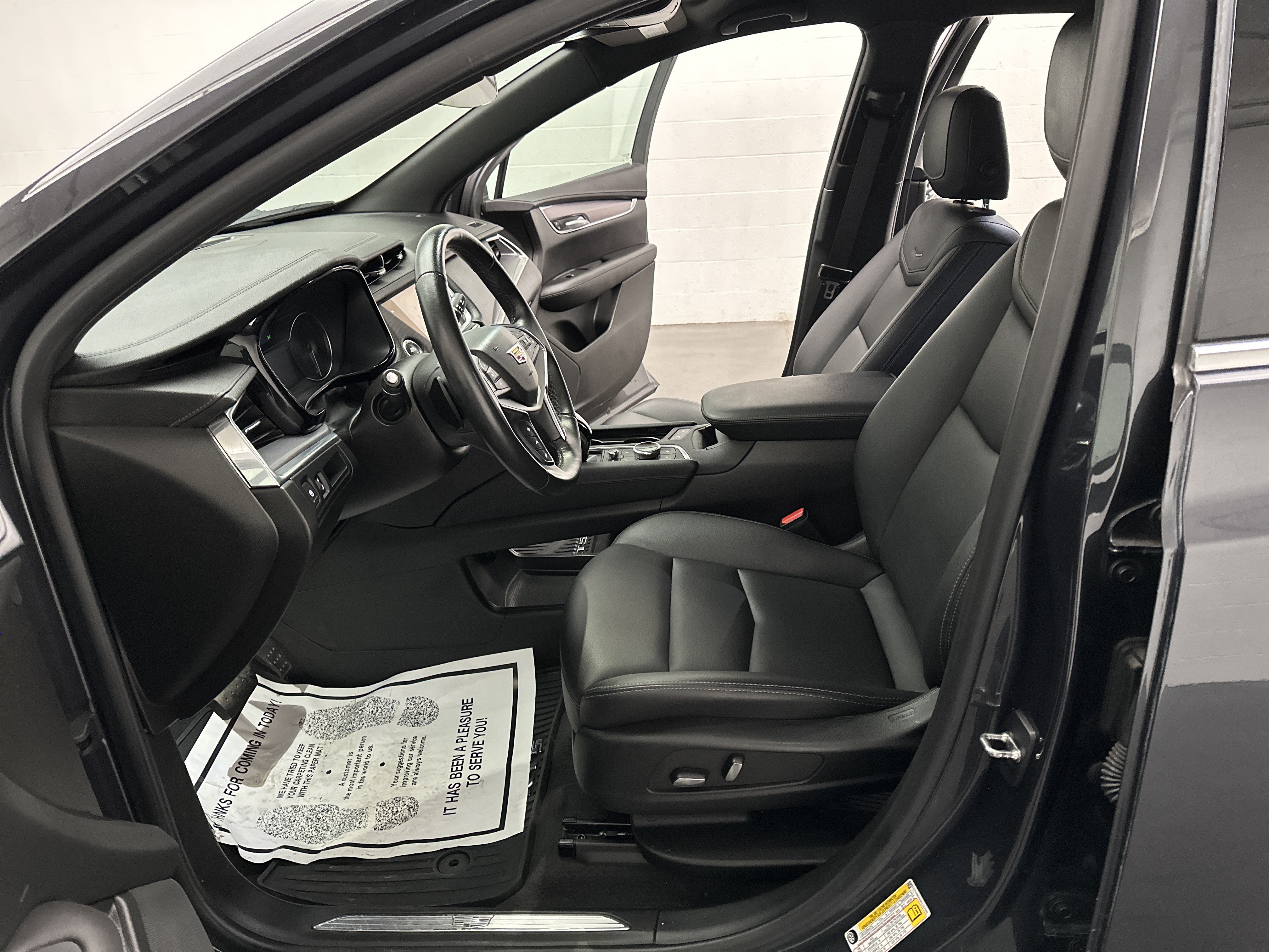Used 2023 Cadillac XT5 Luxury AWD/4WD image 19