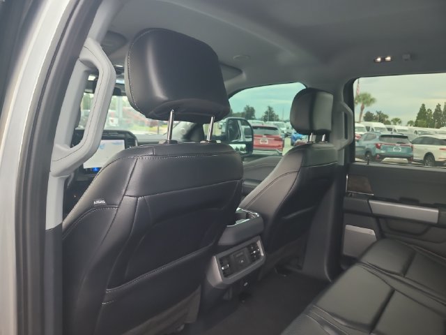 Used 2024 Ford F350 Lariat w/ Lariat Ultimate Package AWD/4WD image 13