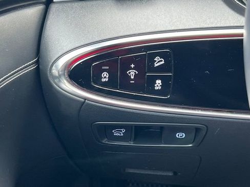 Used 2024 Genesis GV70 2.5T w/ Advanced Package image 37