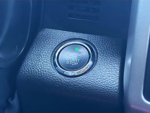 Used 2019 Ford F250 Lariat w/ Lariat Ultimate Package AWD/4WD image 35
