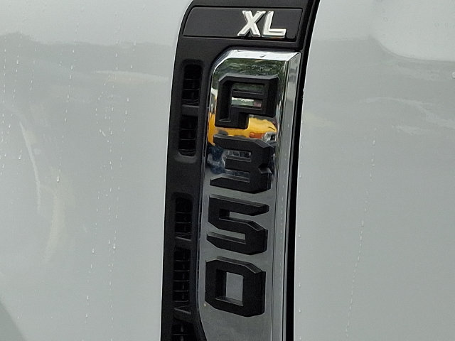 Used 2024 Ford F350 XL AWD/4WD image 31