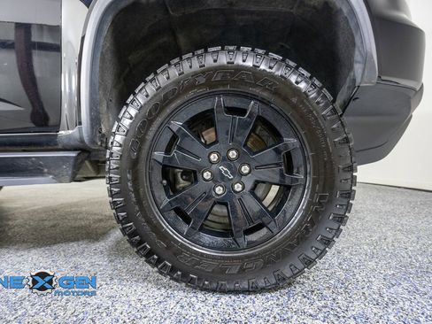 Used 2022 Chevrolet Colorado ZR2 w/ ZR2 Midnight Special Edition AWD/4WD image 47
