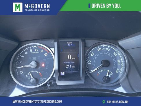 Used 2021 Toyota Tacoma TRD Off-Road w/ TRD Premium Off Road Package AWD/4WD image 36