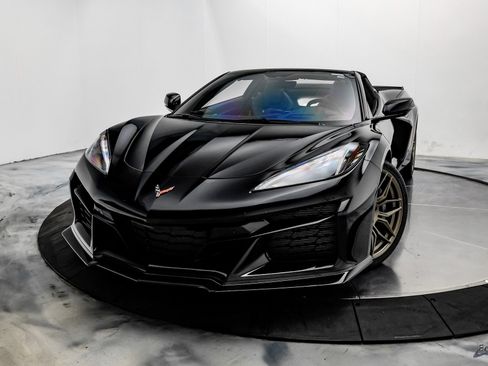 Used 2023 Chevrolet Corvette Z06 image 4