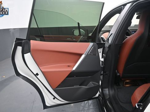 Used 2025 BMW iX M60 AWD/4WD image 23