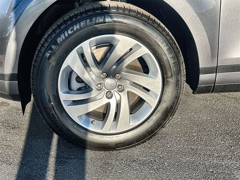 New 2026 Land Rover Range Rover Evoque S image 10