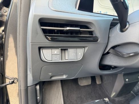 Used 2023 Kia EV6 Wind w/ Wind Technology Package AWD/4WD image 19