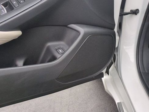 Used 2019 Honda Accord EX image 16