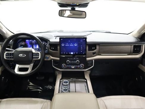 Used 2024 Ford Expedition Max Limited image 16
