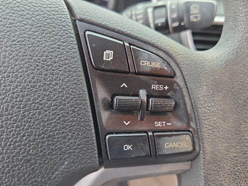 Used 2020 Hyundai Tucson Value FWD image 24