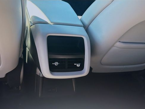 Used 2024 Cadillac Lyriq Luxury RWD image 24
