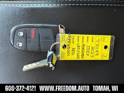 Used 2023 Jeep Renegade Latitude AWD/4WD image 28