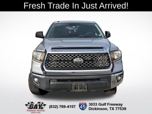 Used 2018 Toyota Tundra SR5 w/ SR5 Upgrade Package RWD image 2