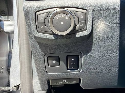 Used 2022 Ford F350 Platinum AWD/4WD image 10
