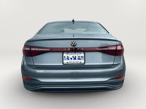 Used 2025 Volkswagen Jetta Sport FWD image 6
