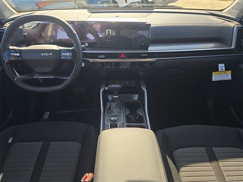 New 2026 Kia Sorento LX image 14