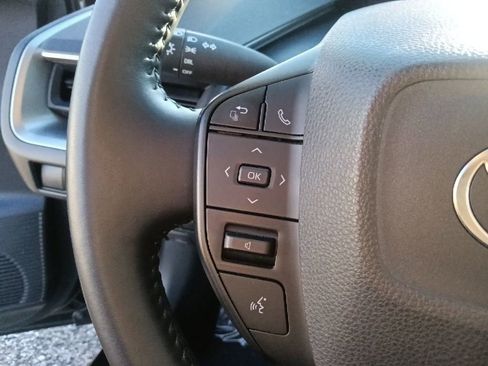 Used 2024 Toyota Prius LE image 18