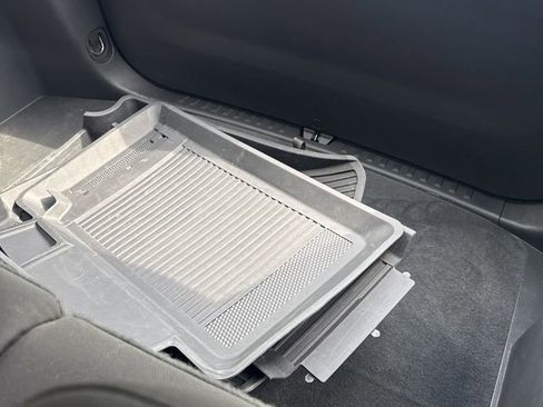 Used 2025 Chevrolet Equinox LT w/ Safety and Technology Package image 7