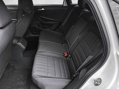 Used 2019 Volkswagen Jetta GLI FWD image 15