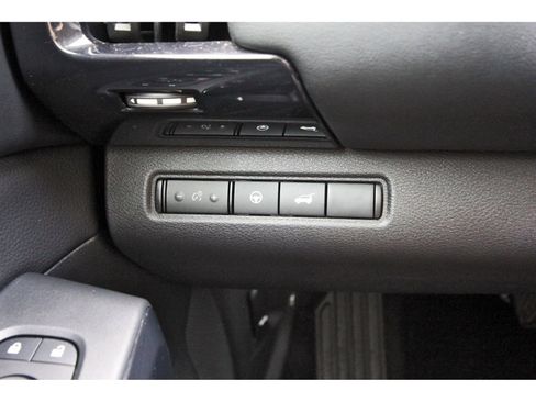 Used 2024 Nissan Pathfinder SV w/ SV Premium Package image 22